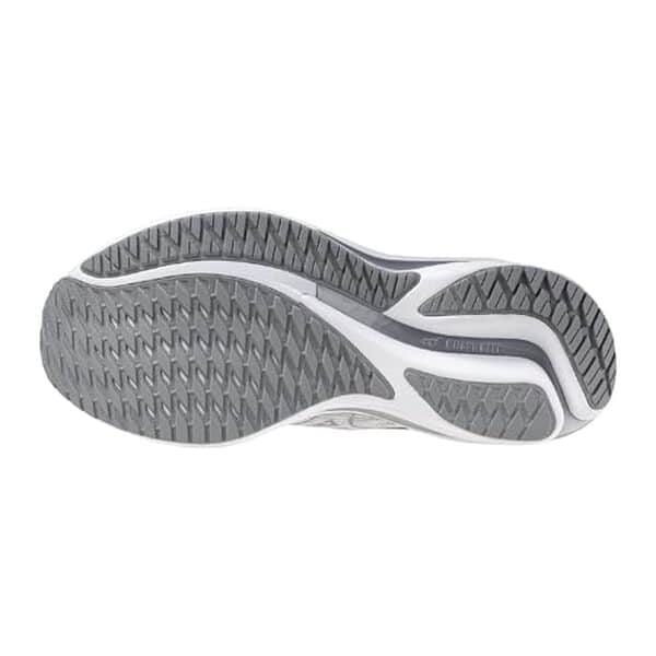 Découvrez notre test complet des chaussures Mizuno Wave Rider 28 : analyse détaillée de la performance, du confort et de l'innovation pour les coureurs exigeants.